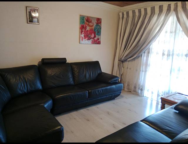 5 BEDROOM HOUSE FOR SALE IN NORTHDALE